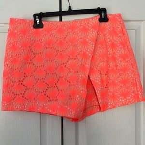 Lilly Pulitzer skort. Size 10. Never worn.